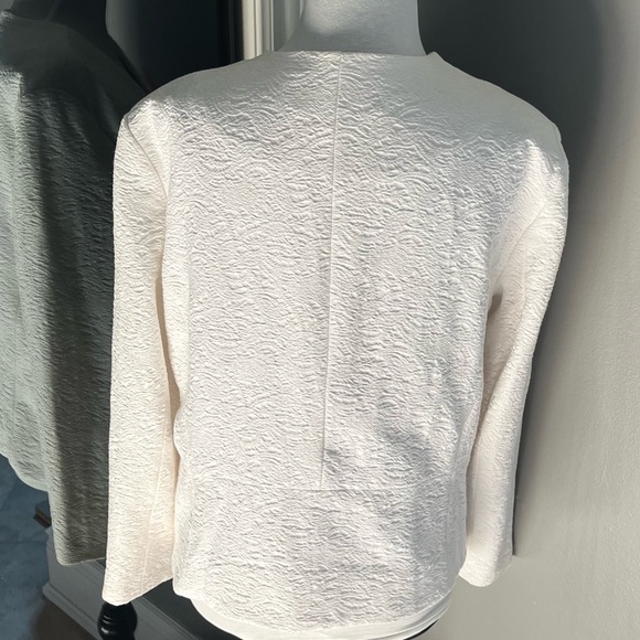 NWOT-Metaphor-Crop Jacket/Blazer~Size XL~White~Textured Fabric - Picture 6 of 7